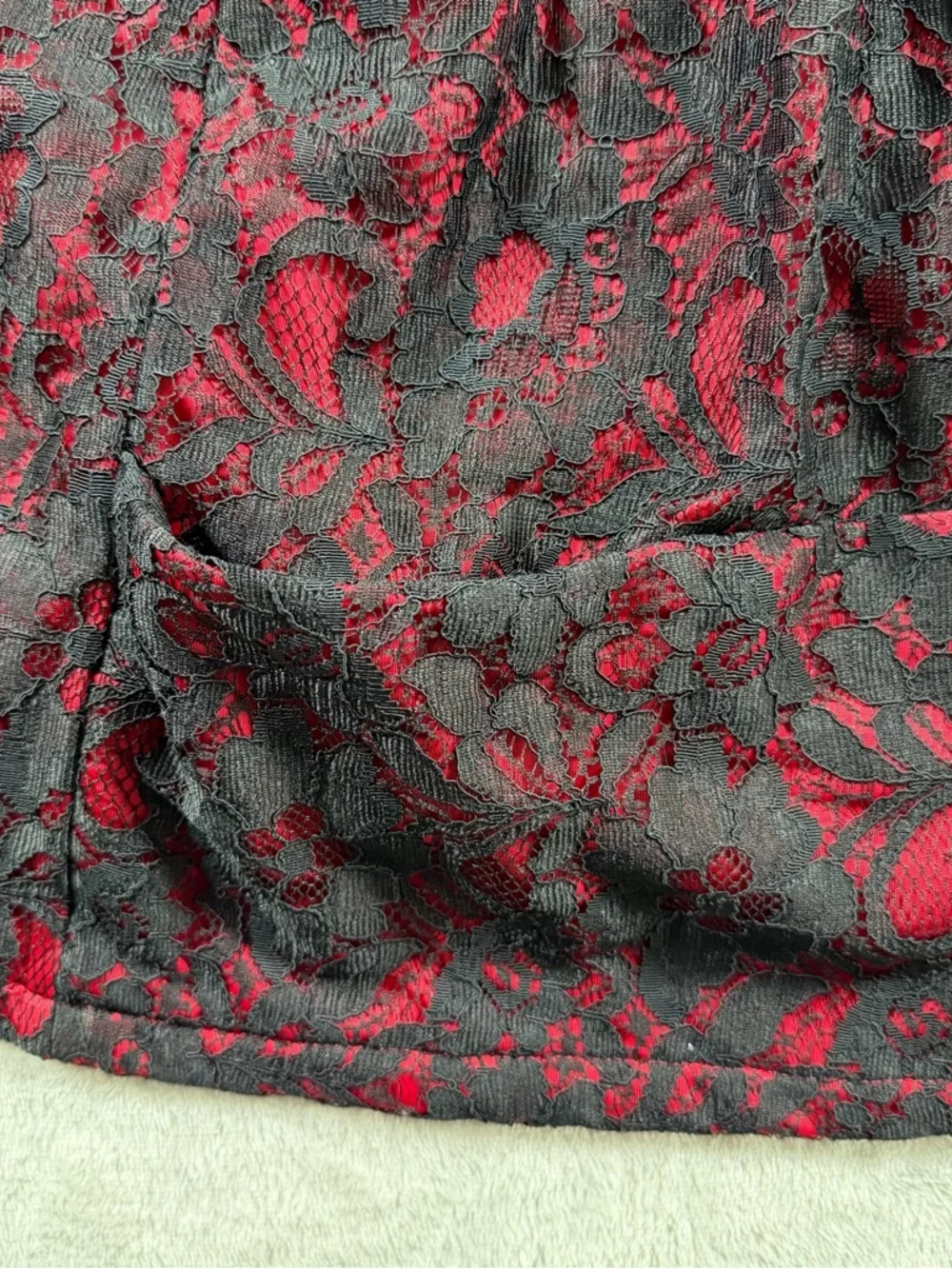 Torrid Women's Plus Size 2 Red Lined Black Lace Ruched 3/4‎ Sleeve Blazer Event